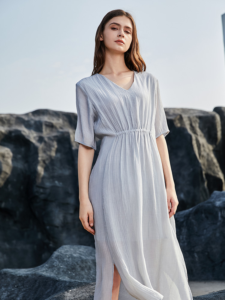 右立方女装品牌新品